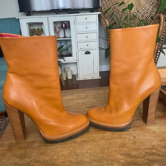 Amanda Gregory Short Lugsole Boots Size 8 - Picture 3 of 12